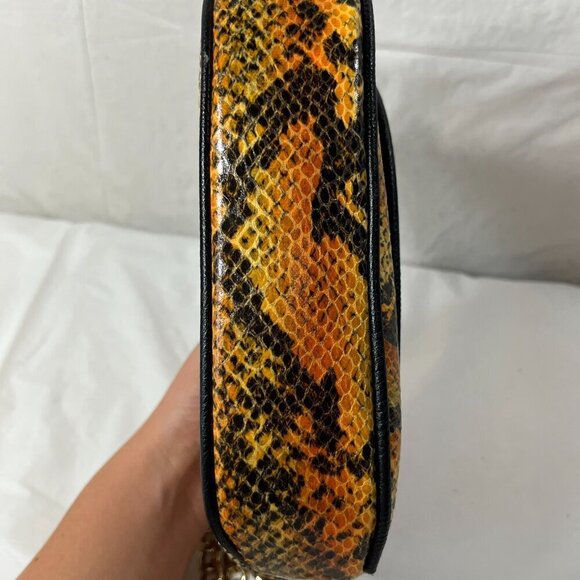 Scene snakeskin snake head crossbody purse - Picture 11 of 16